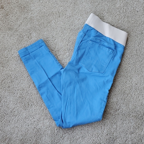 Old Navy Maternity Super Skinny Low Rise Pants - Picture 2 of 3